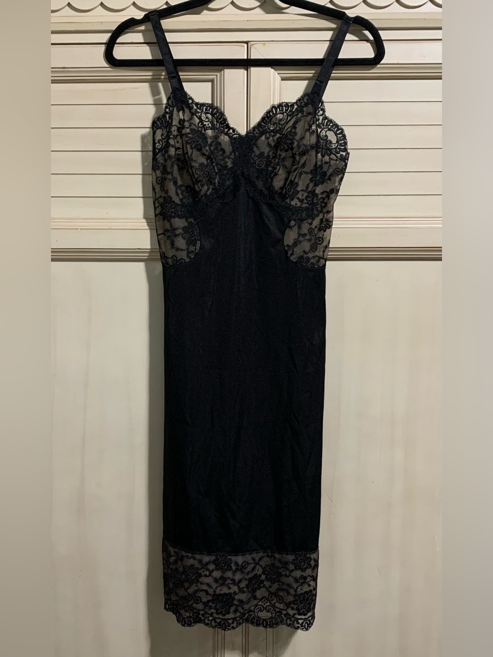 Vintage Black Lace Gossard Artemis Full Slip Chemise Nightgown Size 32 Small